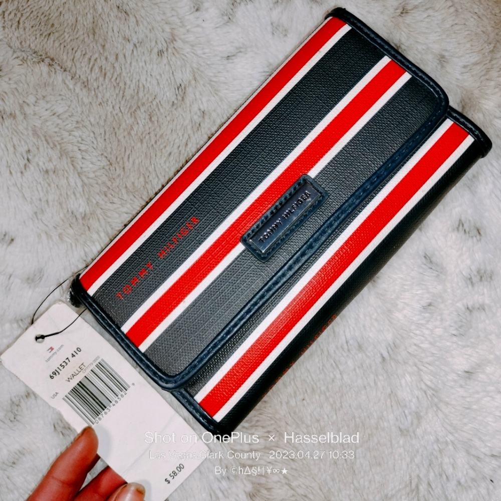 Tommy Hilfiger women's wallet